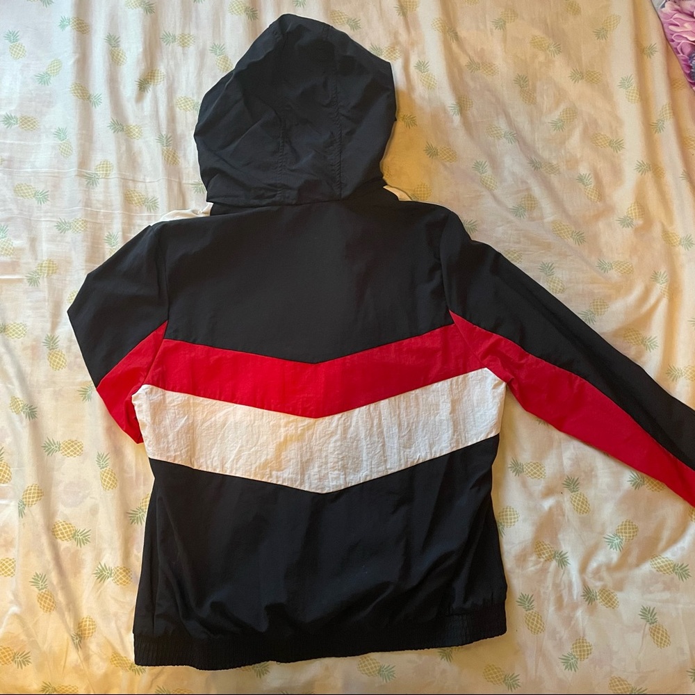 Windbreaker - Picture 2 of 4